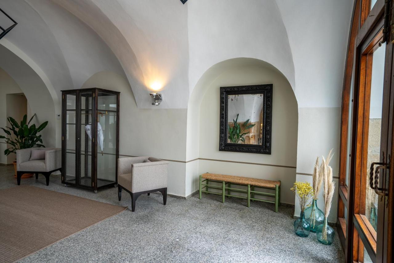 Hospes Palacio De Arenales & Spa Caces Zewnętrze zdjęcie Interior of the hotel