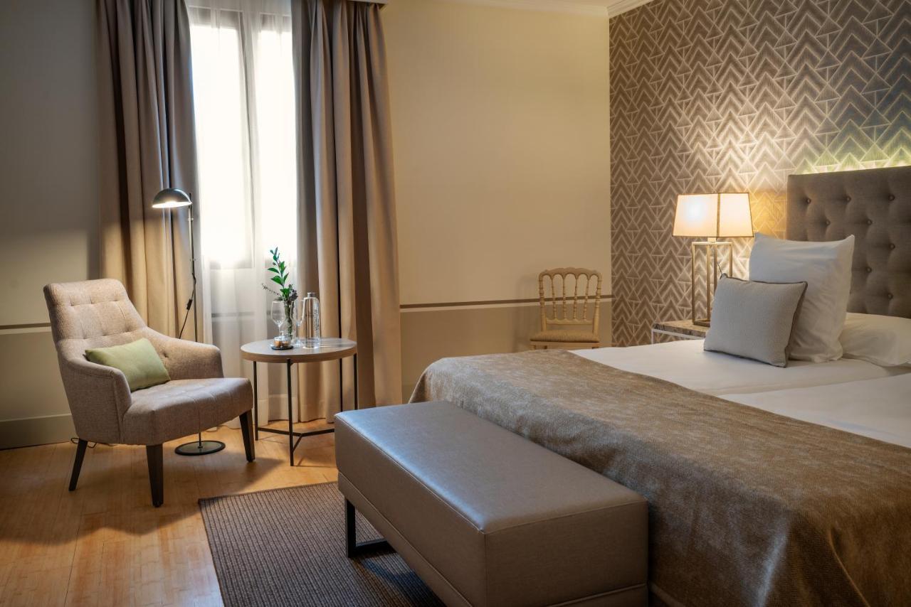 Hospes Palacio De Arenales & Spa Caces Zewnętrze zdjęcie